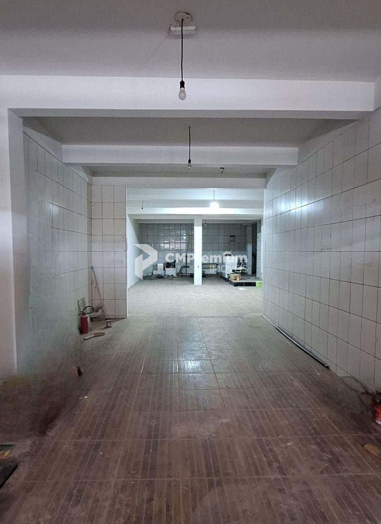 Sobrado com 3 dormitórios à venda, 365 m  por R  700.000,00 - ...