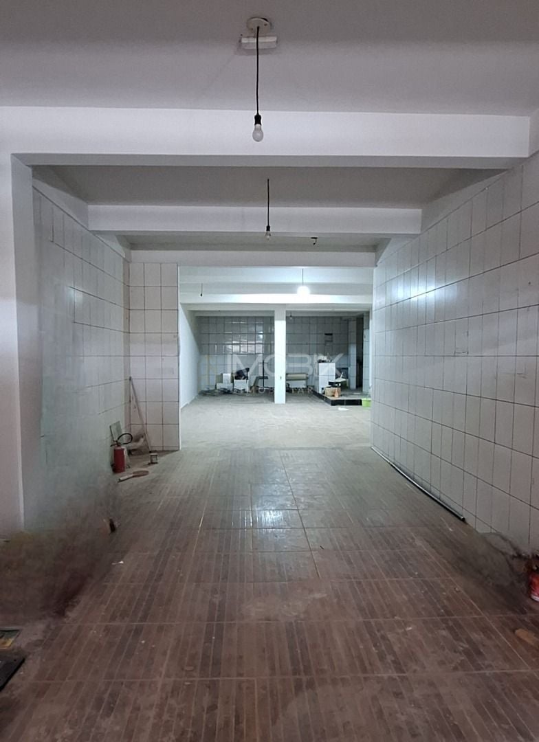 Sobrado com 3 dormitórios à venda, 365 m  por R  700.000,00 - ...