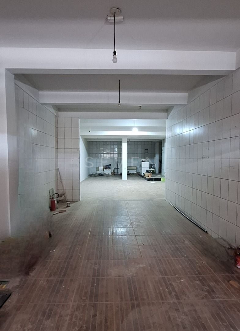 Sobrado com 3 dormitórios à venda, 365 m  por R  700.000,00 - ...