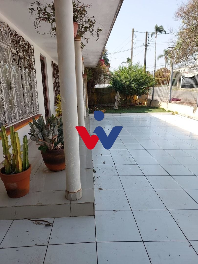 Casa ampla e Vintage no Botânico.