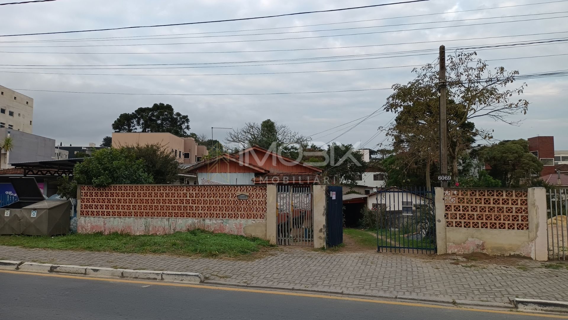 Terreno à venda, 605 m  frente para a Rodovia do Xisto por R  ...