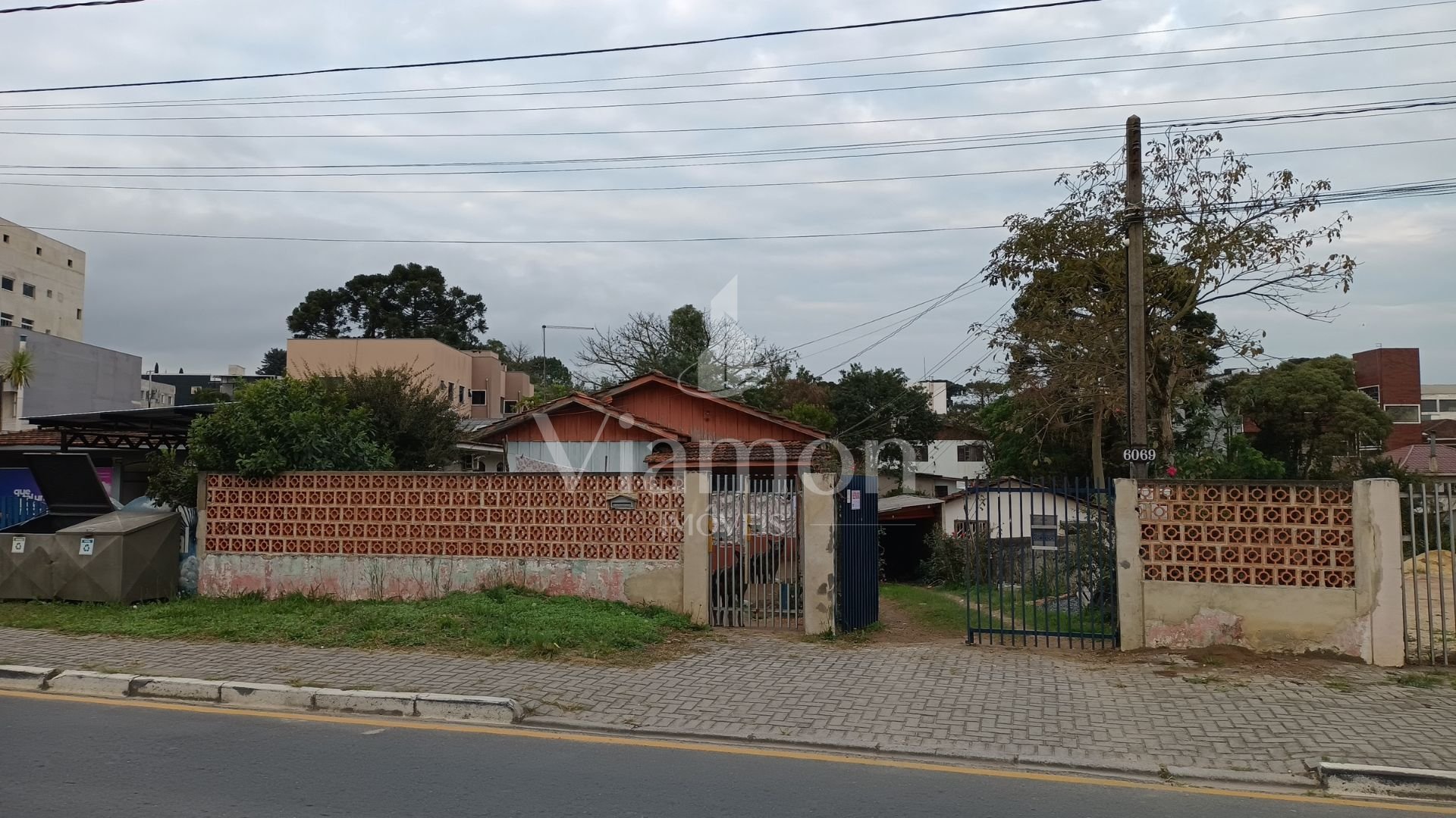 Terreno à venda, 605 m  frente para a Rodovia do Xisto por R  ...