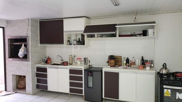 Casa com 3 dormitórios à venda, 232 m  por R  840.000,00 - Ube...