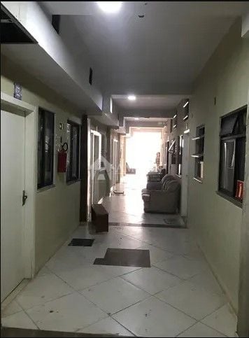 Prédio com 30 ktinets à venda, 1100 m  por R  2.350.000 - Rebo...
