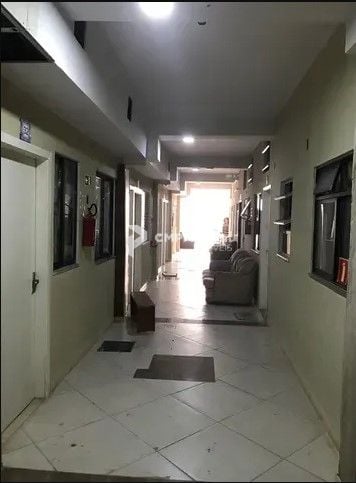 Prédio com 30 ktinets à venda, 1100 m  por R  2.350.000 - Rebo...