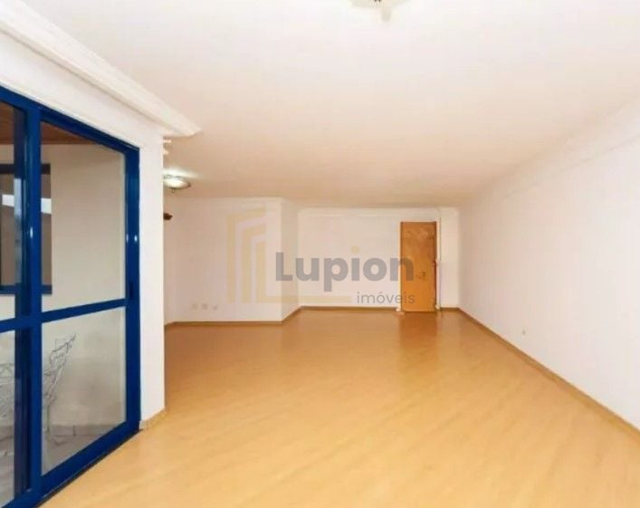 Apartamento com 3 dormitórios à venda, 158 m  por R  750.000,0...
