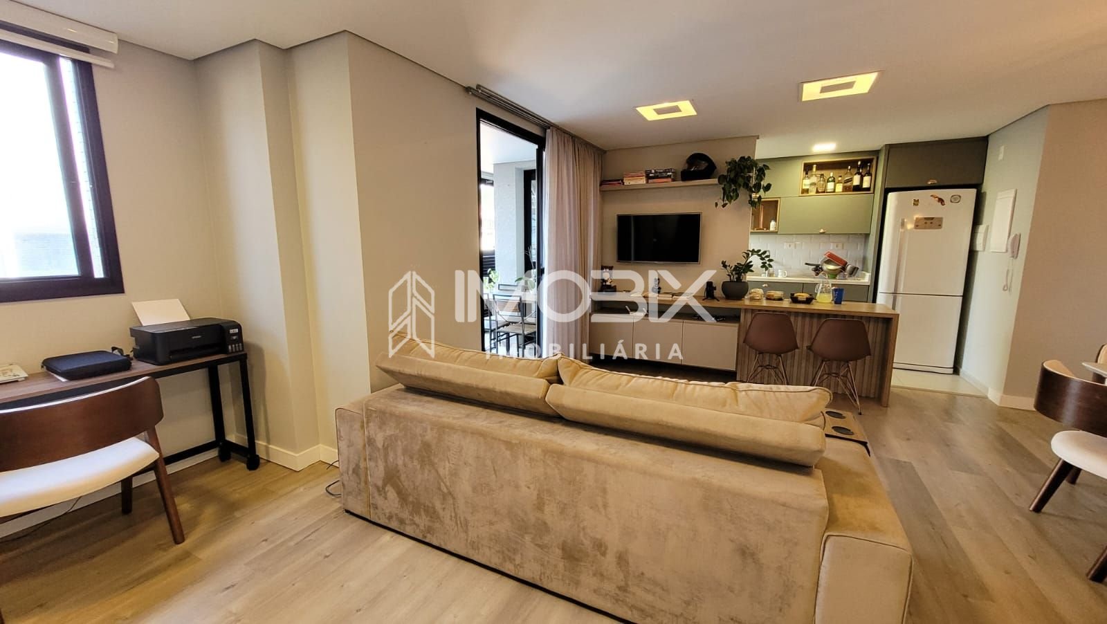 Apartamento com 2 dormitórios à venda, 72 m  por R  663.000,00...