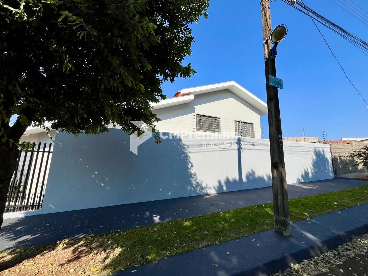 Casa com 3 dormitórios à venda, 200 m  por R  750.000,00 - Jd ...
