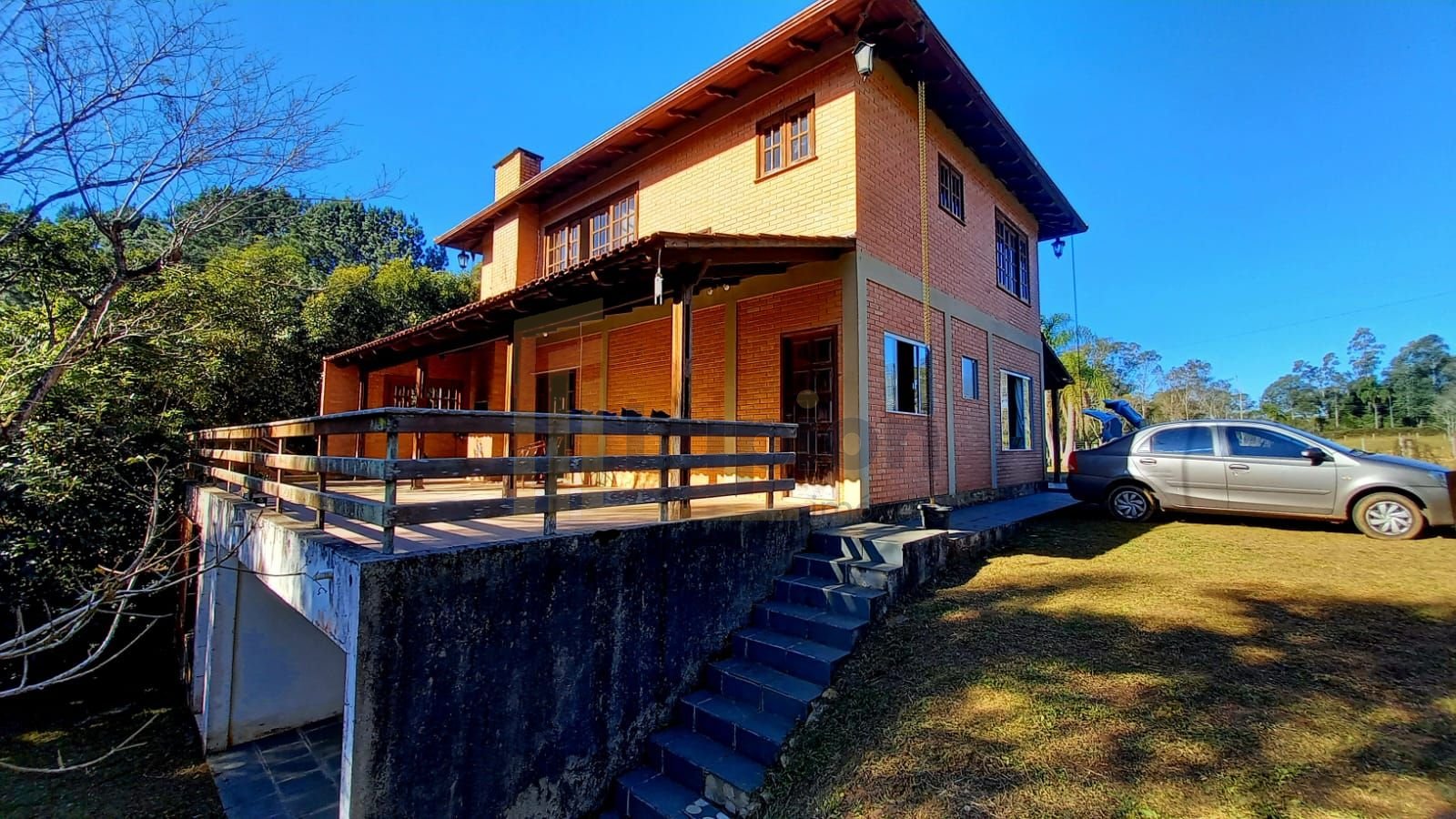 Chácara dos Ambrósios  60.000 m  de Natureza e Conforto em Tij...