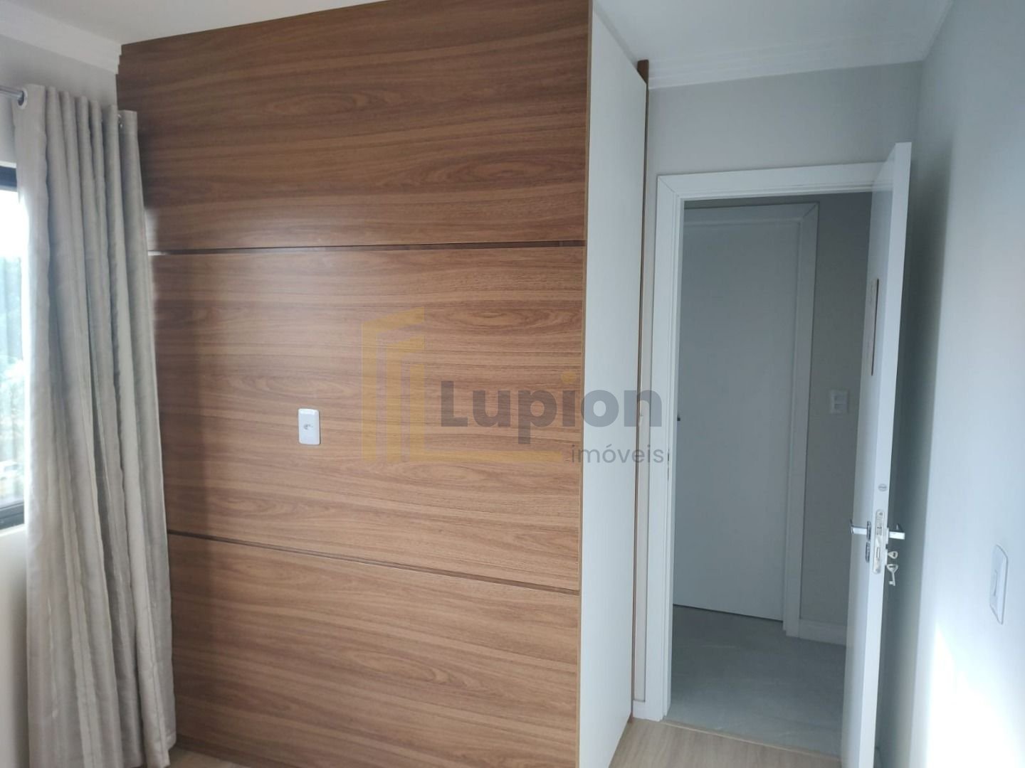Apartamento com 2 dormitórios à venda, 55 m  por R  296.000,00...