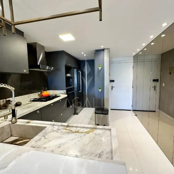 Apartamento com 3 dormitórios à venda, 108 m  por R  2.800.000...