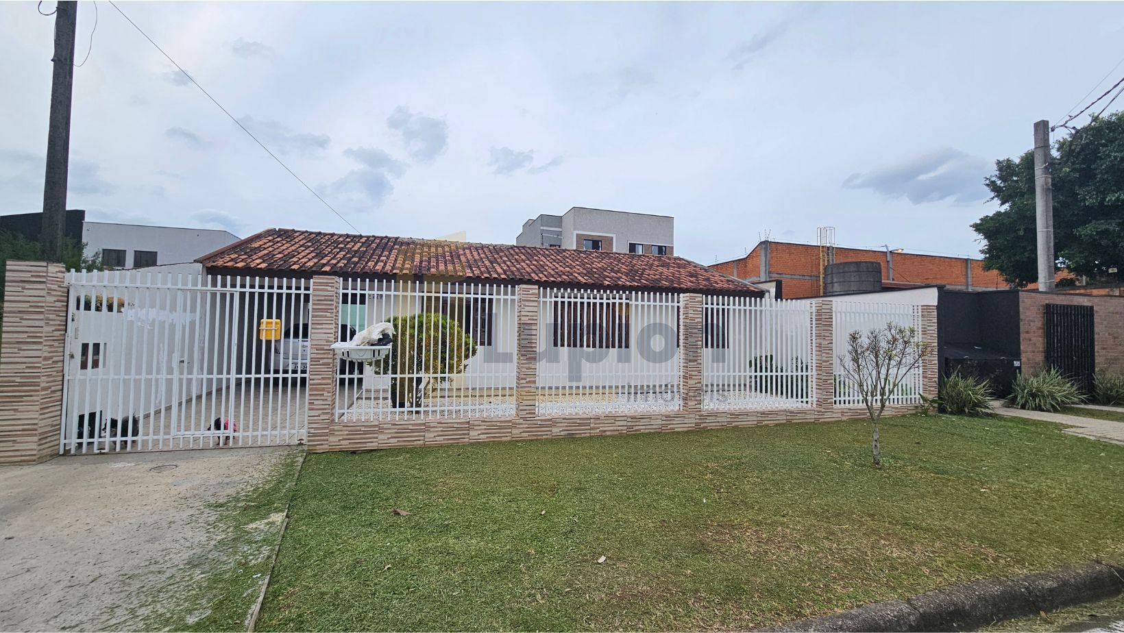 Casa com 3 dormitórios à venda, 100 m  por R  750.000,00 - Est...