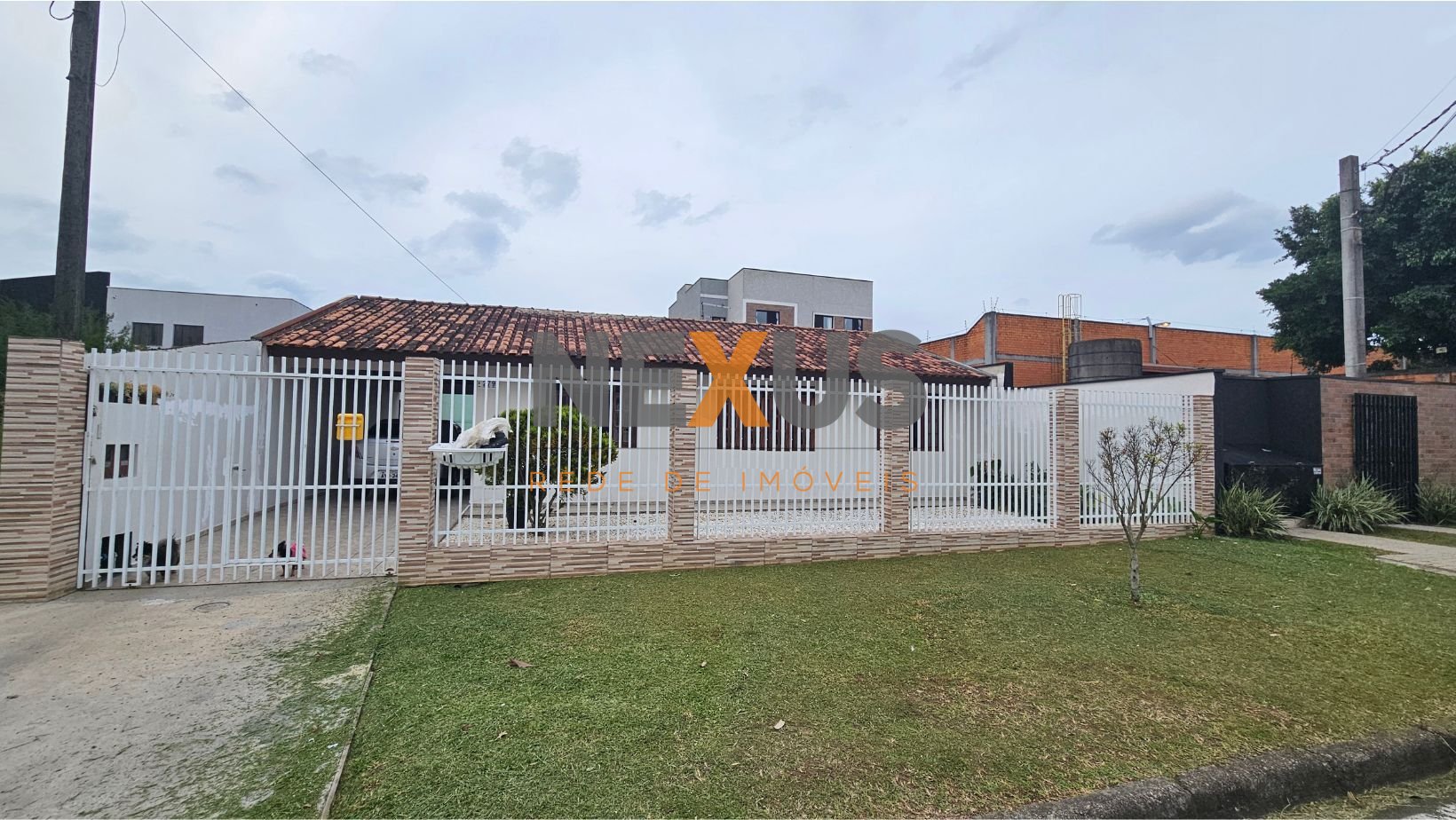 Casa com 3 dormitórios à venda, 100 m  por R  750.000,00 - Est...