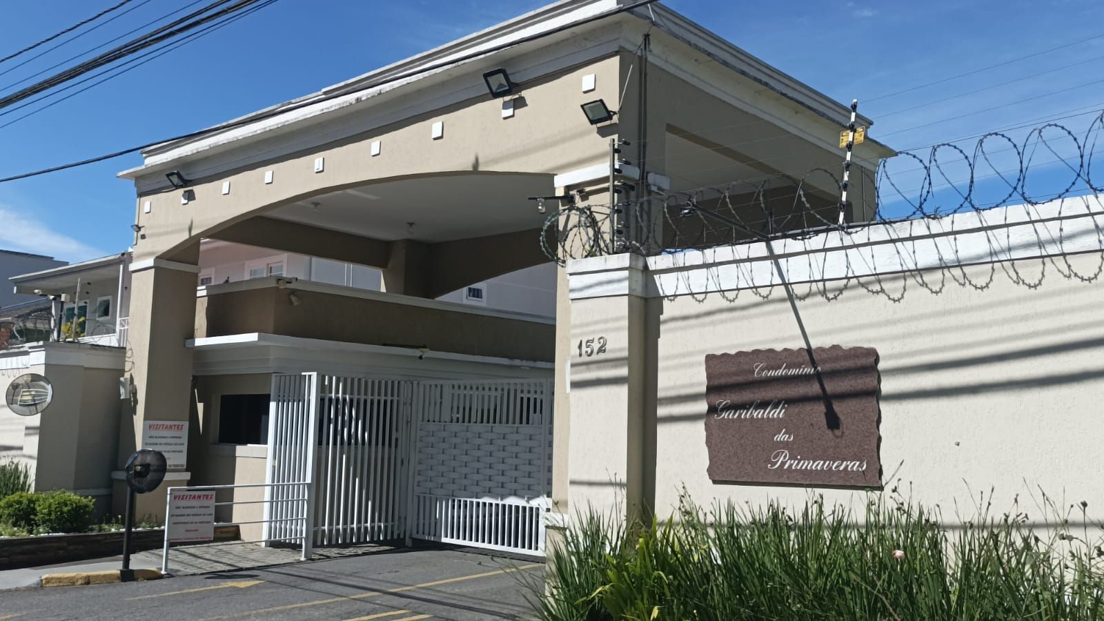 Sobrado 3 Dorms com Suíte e 3 Vagas  Bairro Cachoeira Barreiri...