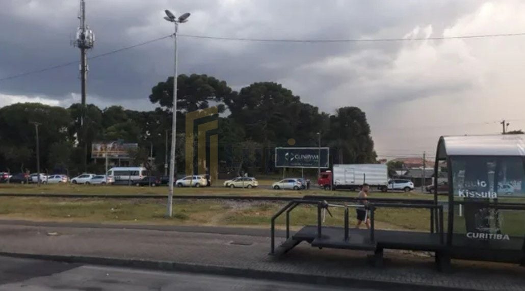 Terreno à venda, 3126 m  por R  3.180.000,00 - Cajuru - Curiti...