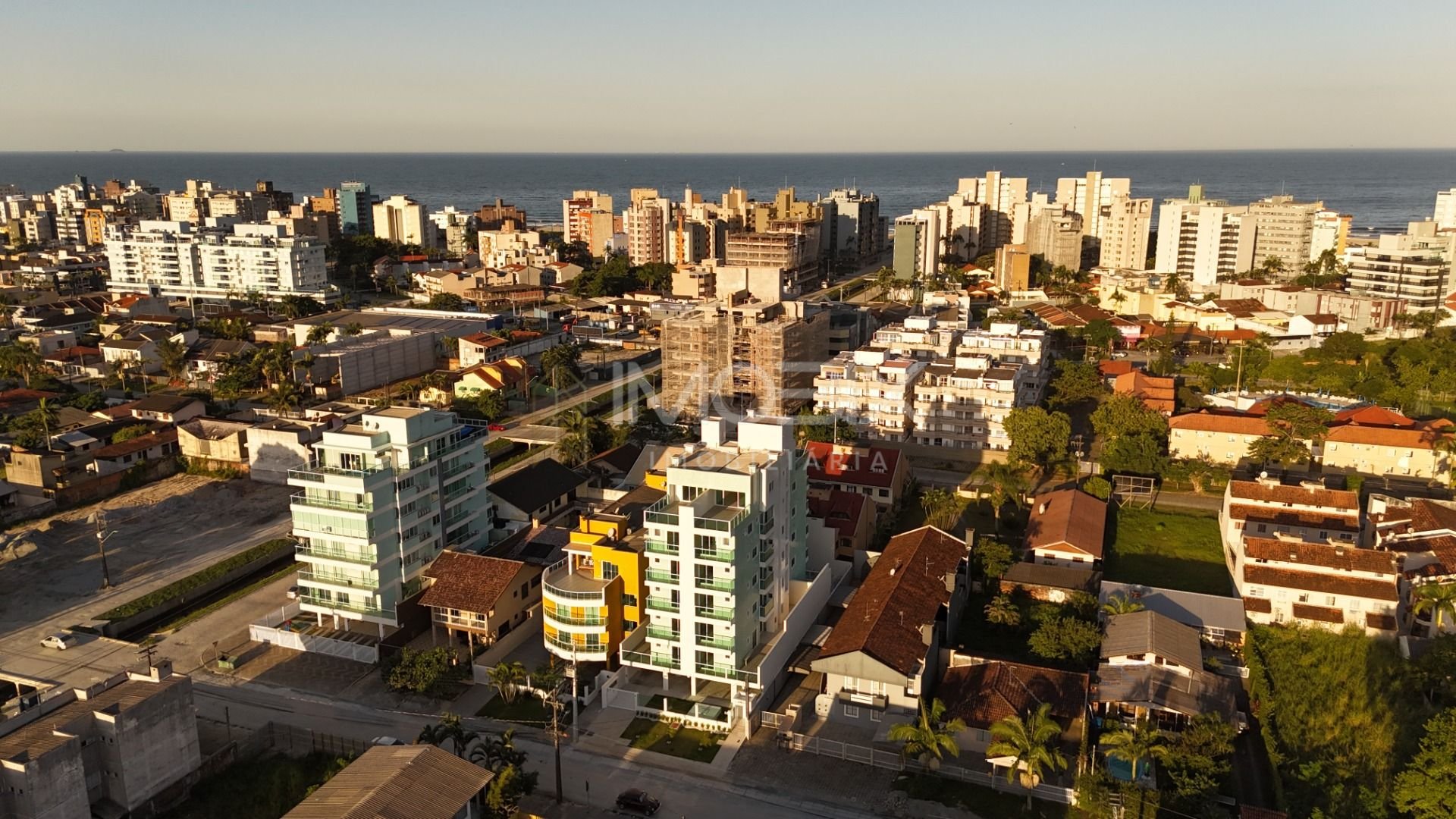 Apartamento com 2 dormitórios à venda, 71 m  por R  790.000,00...