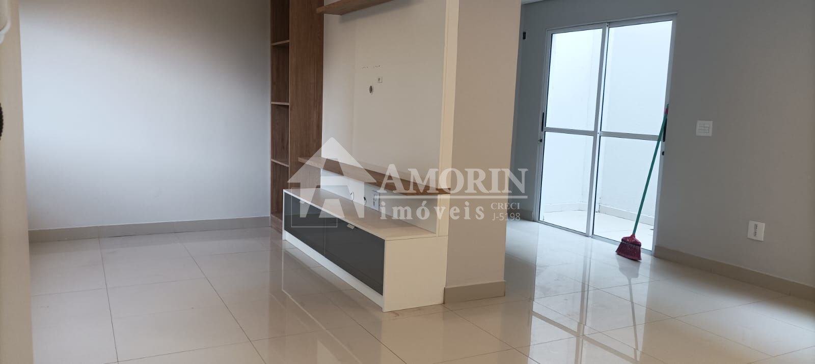 Sobrado com 3 dormitórios à venda, 200 m  por R  700.000,00 - ...
