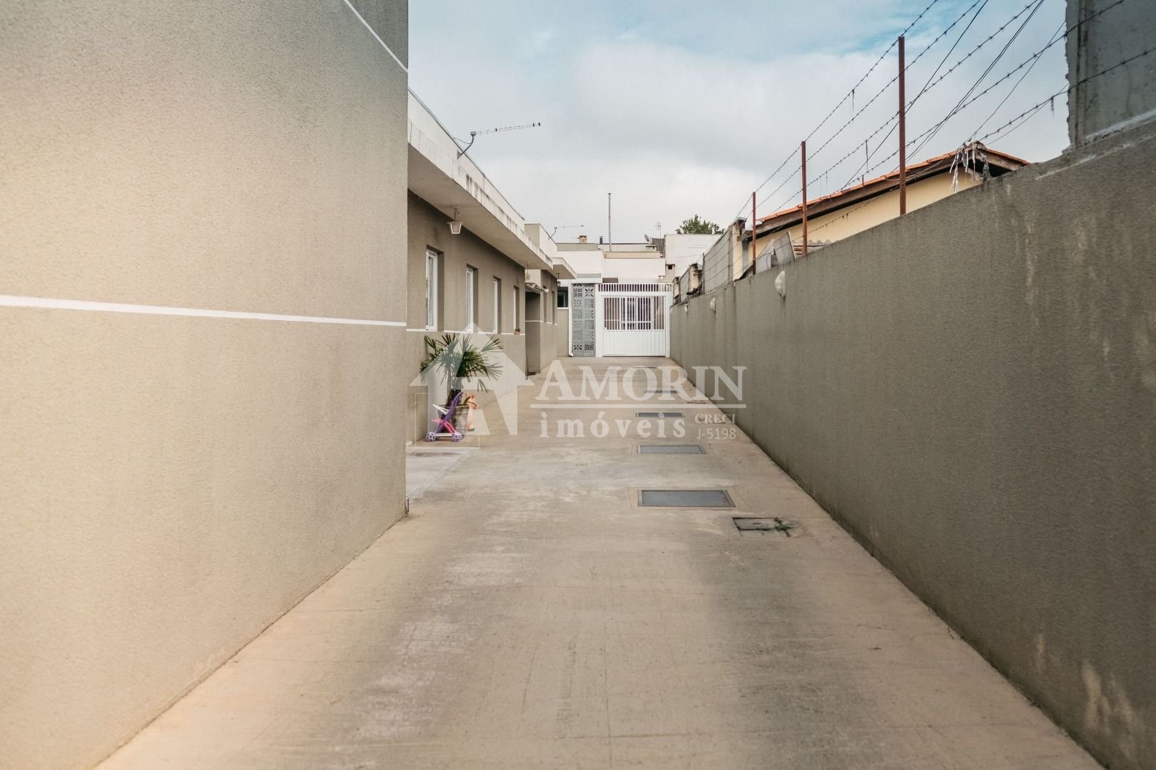 Casa com 3 dormitórios à venda, 61 m  por R  430.000,00 - Caju...