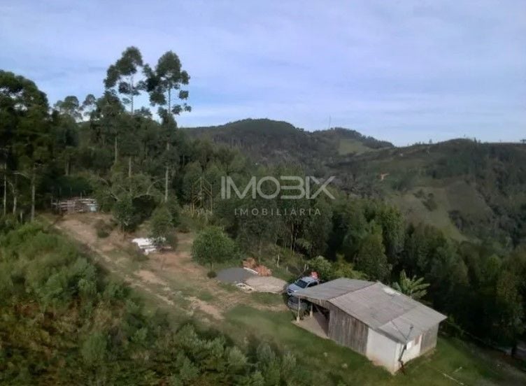 Chácara com 2 dormitórios à venda, 48400 m  por R  635.000,00 ...