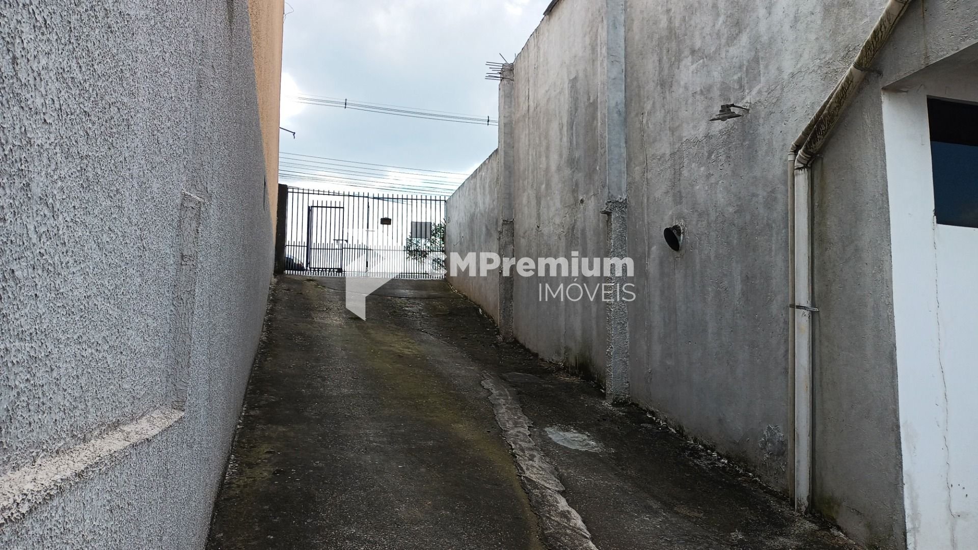 Sobrado com 3 dormitórios à venda, 297 m  por R  940.000,00 - ...