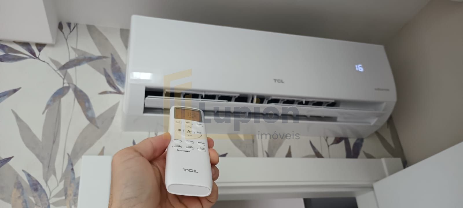 Apartamento com 3 dormitórios à venda, 70 m  por R  990.000,00...