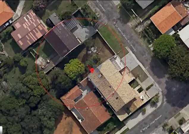 Terreno à venda, 837 m  por R  850.000,00 - Tingui - Curitiba PR