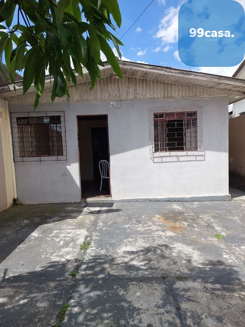 Confira essa oportunidade  casa com terreno plano no Pinheirinho.