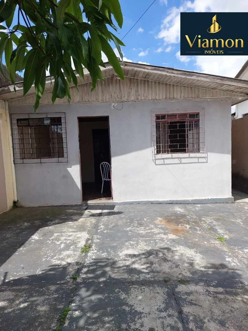 Confira essa oportunidade  casa com terreno plano no Pinheirinho.