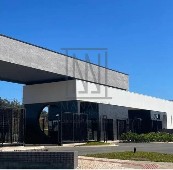 Terreno 450m  em Condomínio Fechado de Alto Padrão com Lazer C...