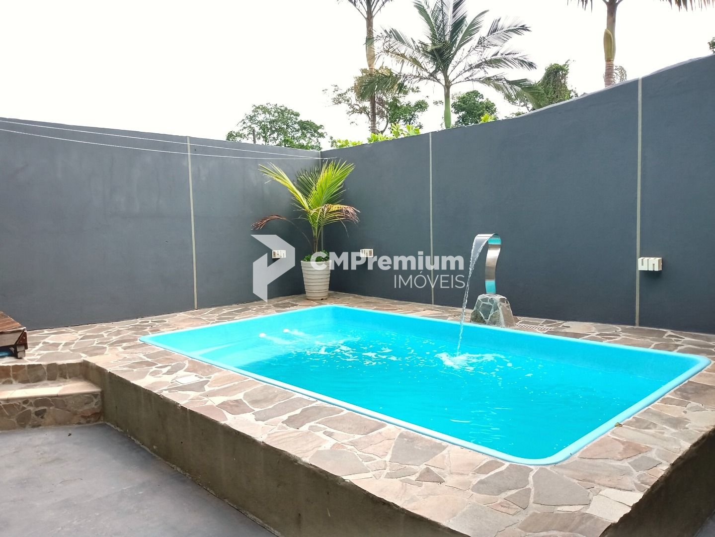 Casa com 3 dormitórios à venda, 90 m  por R  395.000,00 - Itap...