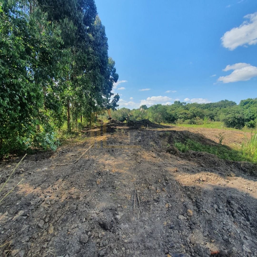 Chácara em Fazenda Rio Grande PR  7.900 m  com rio, rancho e á...