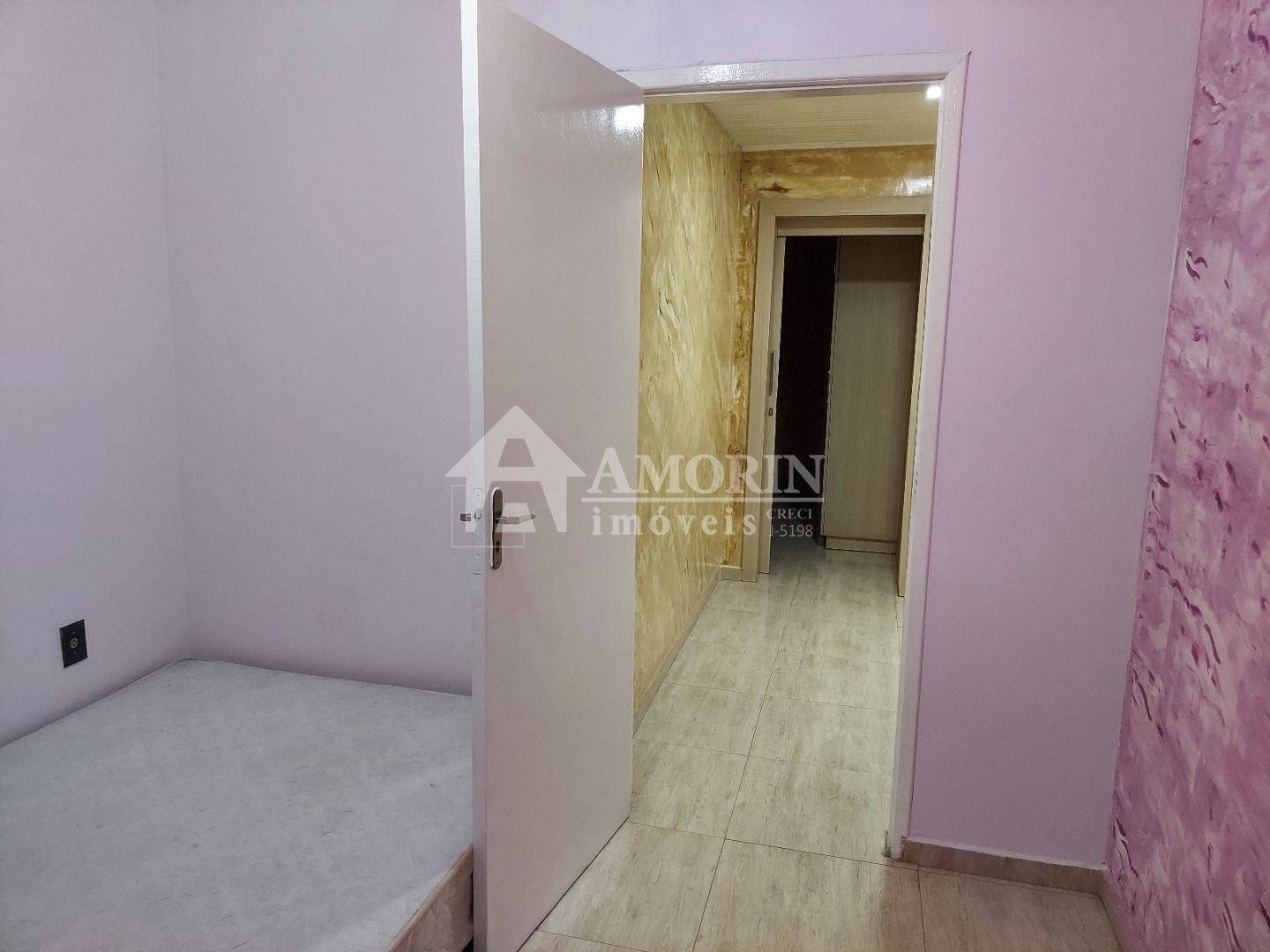 Casa com 2 dormitórios à venda, 236 m  por R  600.000 - Vila B...