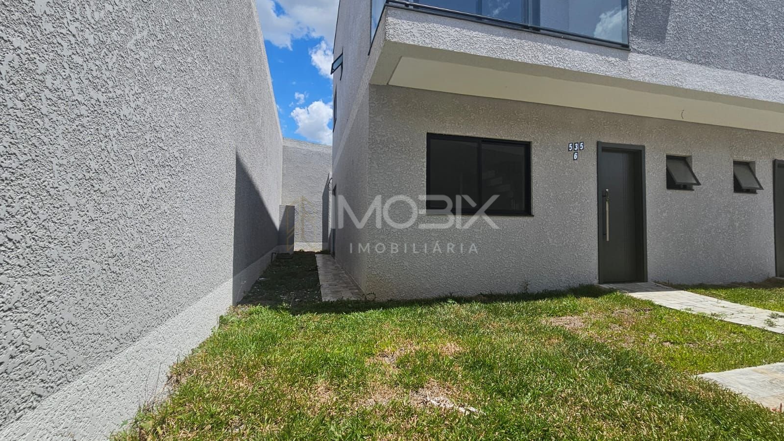 Sobrado com 3 dormitórios , sendo 01 suíte, 126 m  por R  790....