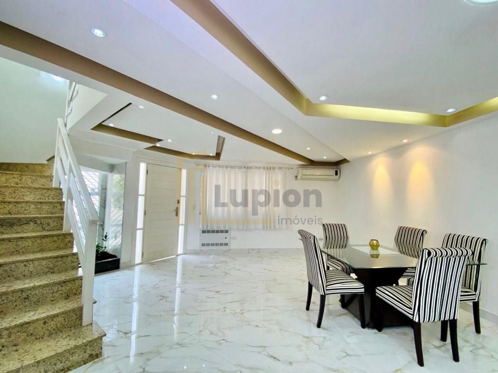 Casa com 3 dormitórios à venda, 250 m  por R  1.464.000,00 - M...