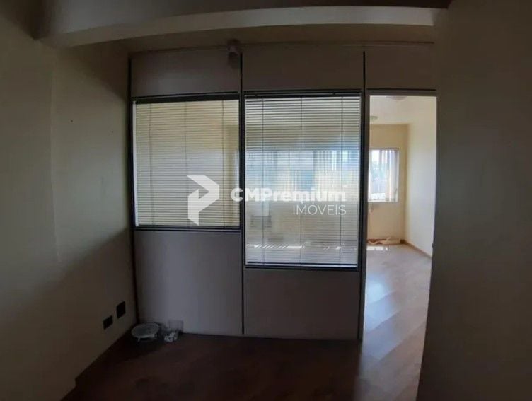 Sala à venda, 45 m  por R  155.000,00 - Centro - Curitiba PR