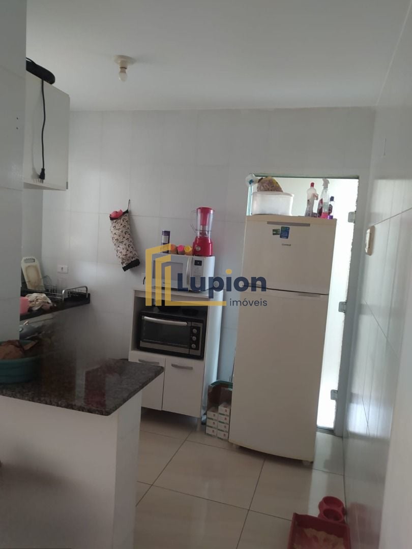 Casa com 3 dormitórios à venda, 131 m  por R  405.000,00 - Gra...