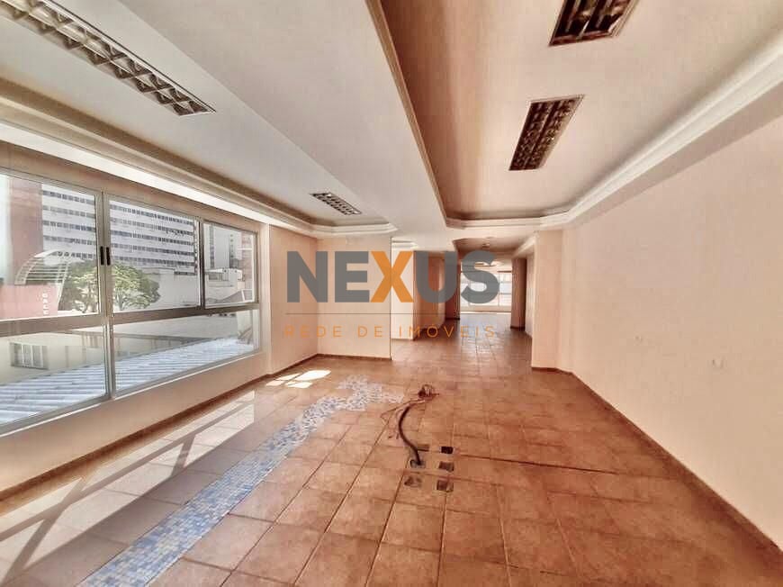 Conjunto à venda, 488 m  por R  1.800.000,00 - Centro - Curiti...