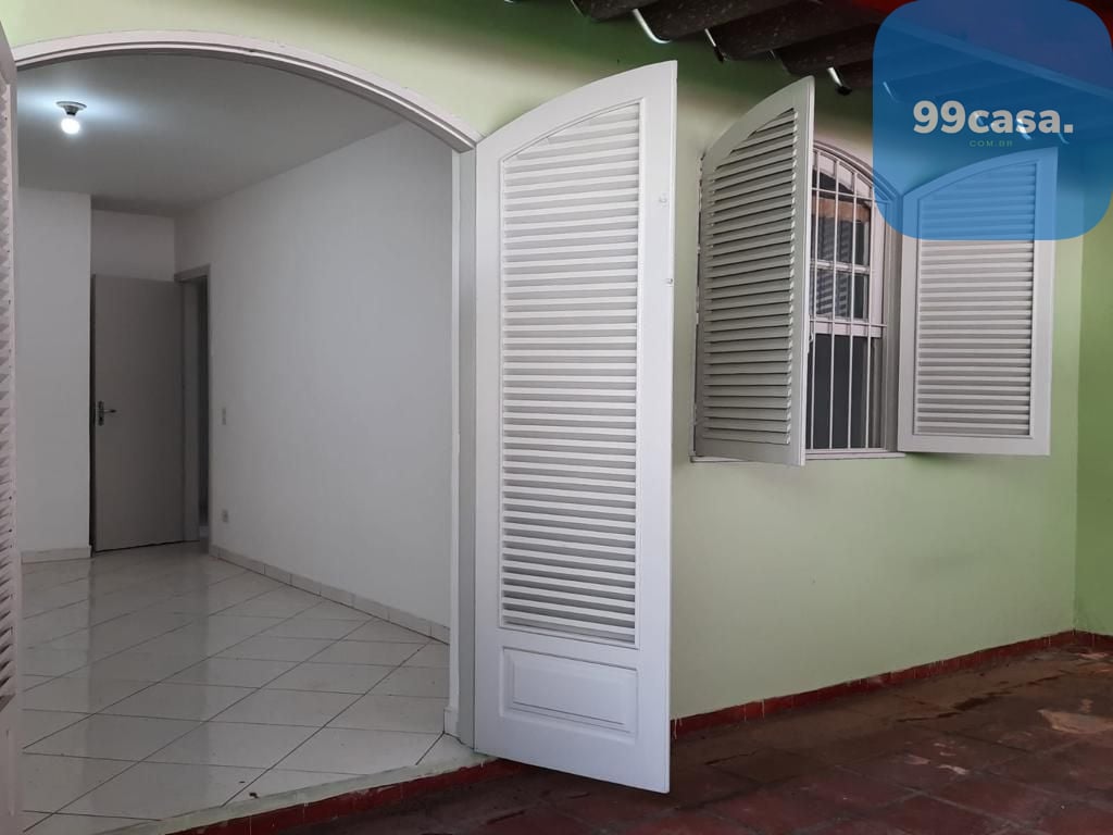 Casa com 4 dormitórios à venda, 190 m  por R  780.000,00 - Con...