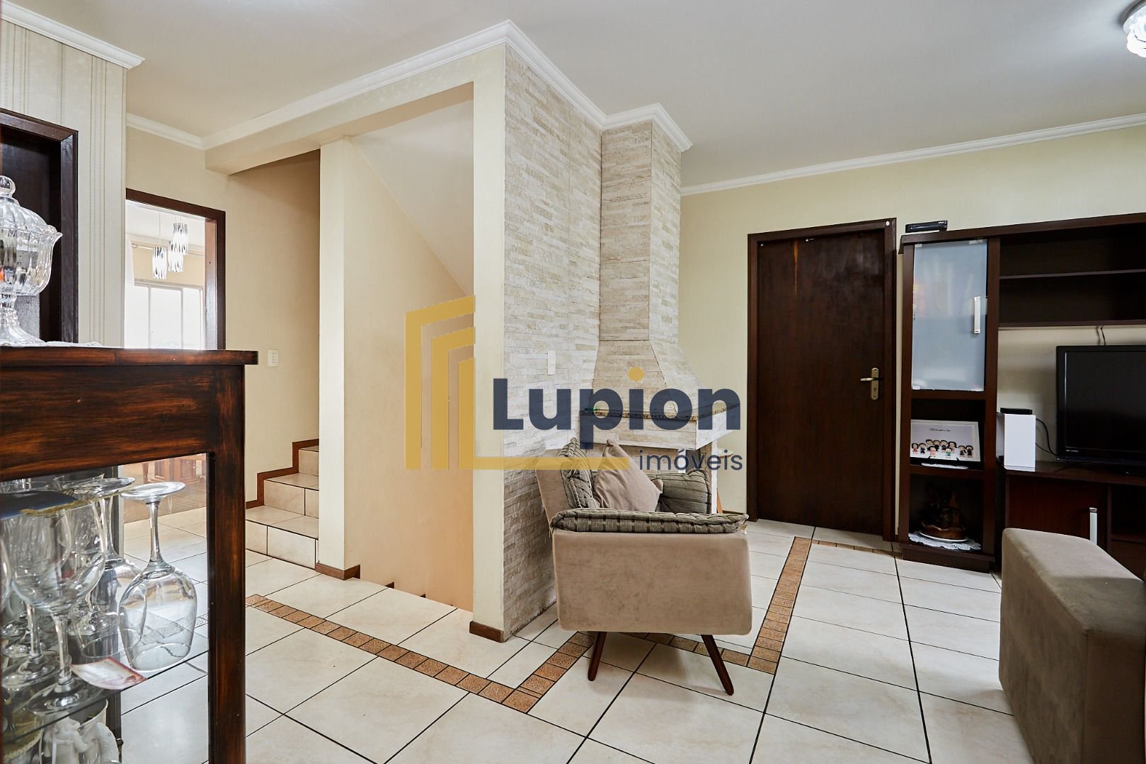 Casa com 4 dormitórios à venda, 353 m  por R  1.900.000,00 - B...