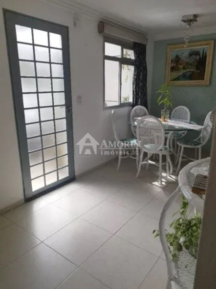Sobrado com 3 dormitórios à venda, 168 m  por R  720.000,00 - ...