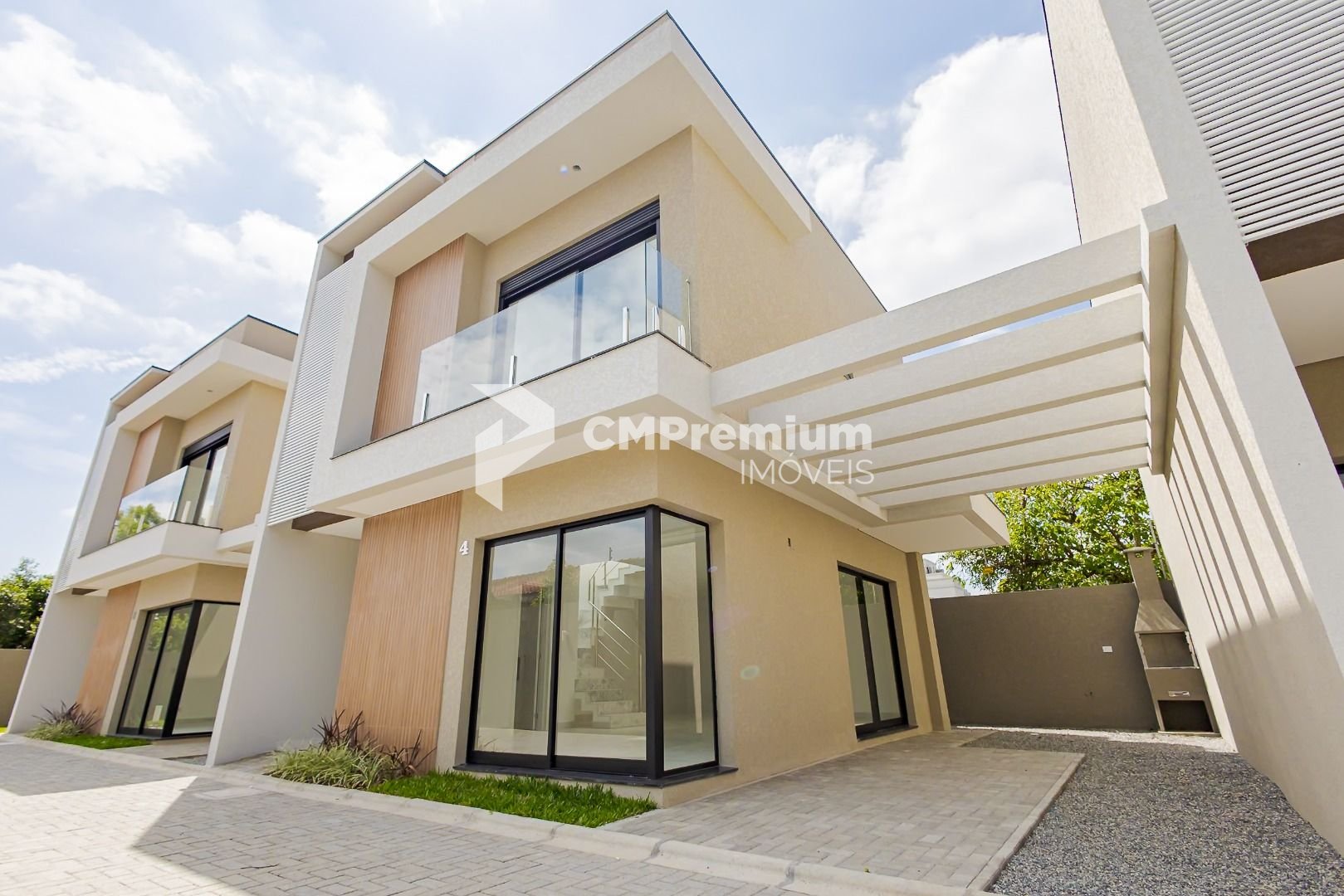 Sobrado com 3 dormitórios à venda, 119 m  por R  795.000 - Hau...