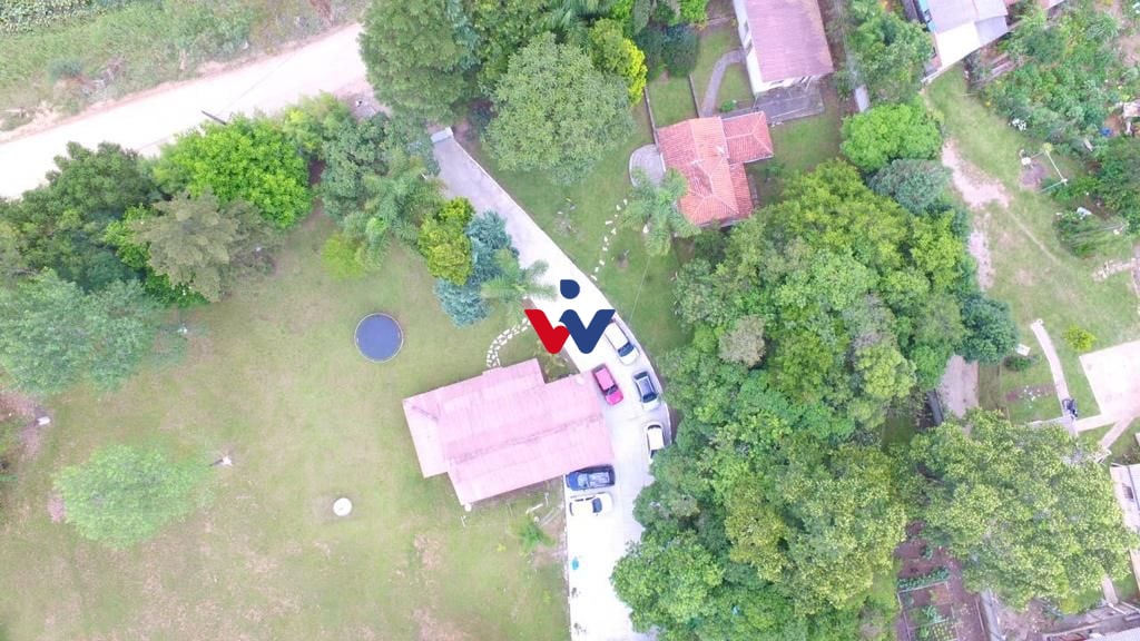 Chácara com 6 dormitórios  - Pinhais PR