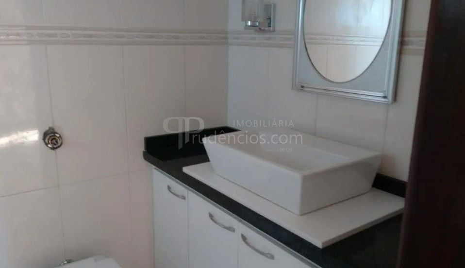 Barracão à Venda no Boqueirão  600m  de Espaço e Localização E...