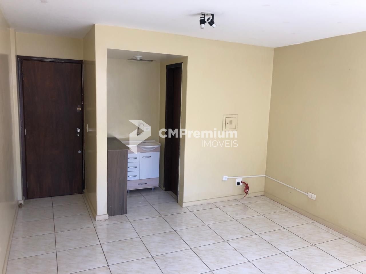 Sala à venda, 22 m  por R  99.900,00 - Centro - Curitiba PR