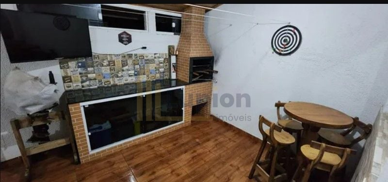 Sobrado com 4 dormitórios à venda,150.00 m , vila fuck, PIRAQU...