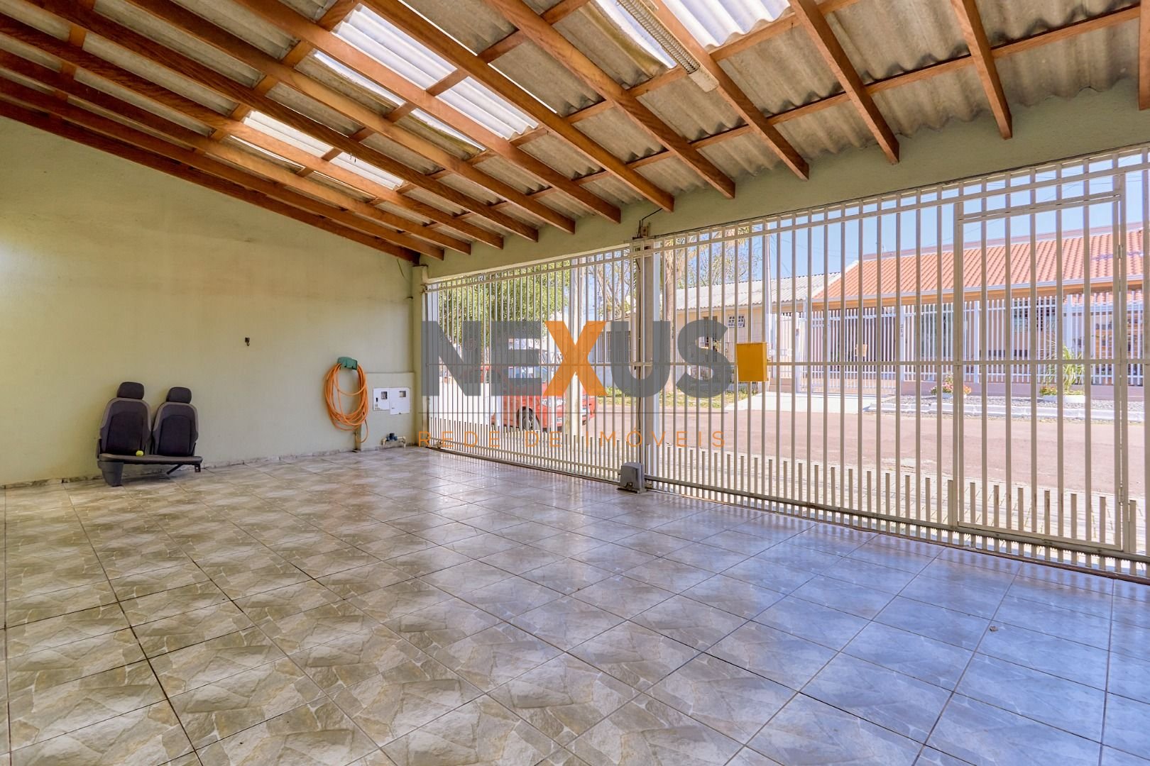 Casa com 3 dormitórios à venda, 85 m  por R  349.900,00 - Cida...