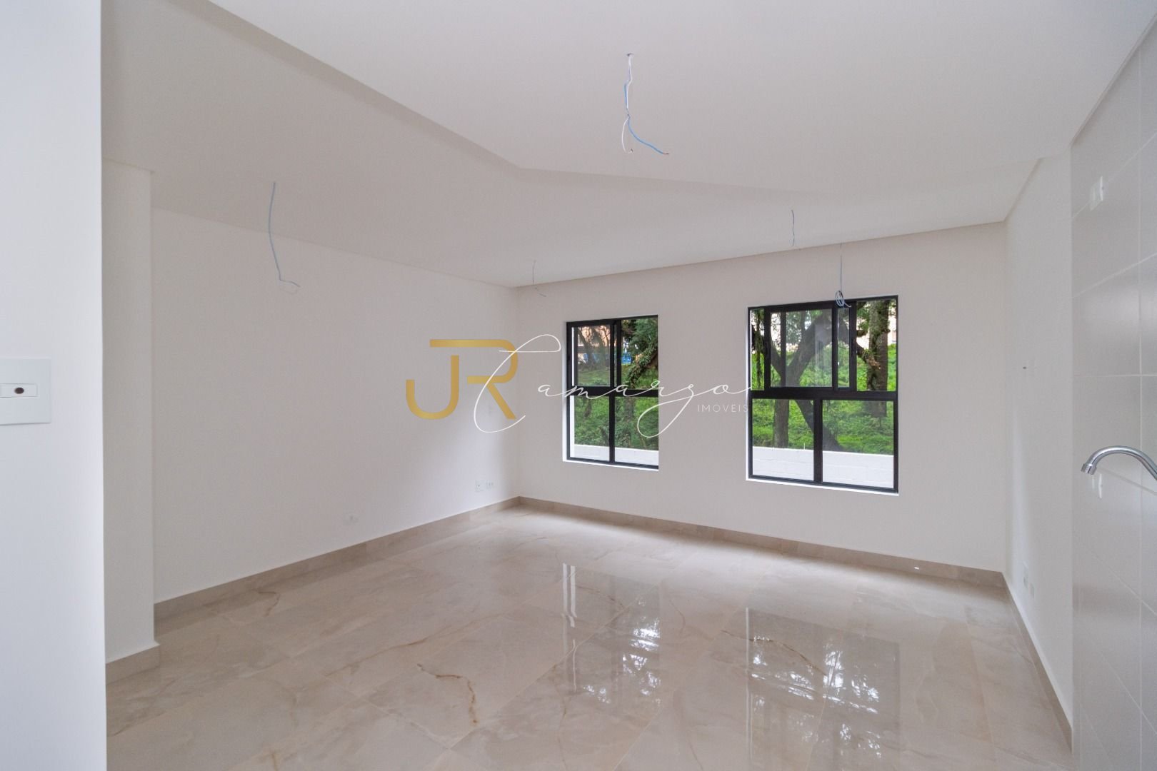 Apartamento com 1 dormitório à venda, 28 m  por R  267.000,00 ...