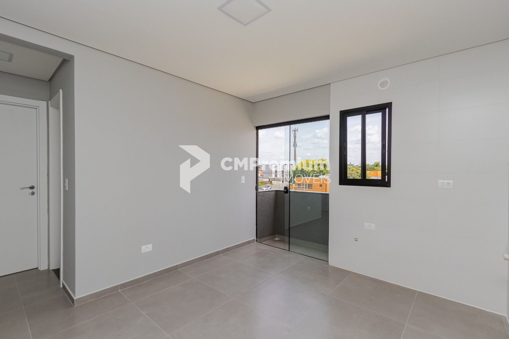 Kitnet com 1 dormitório à venda, 28 m  por R  189.000,00 - Caj...