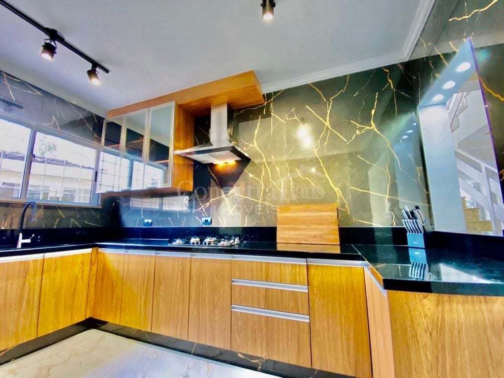 Casa com 3 dormitórios à venda, 250 m  por R  1.464.000,00 - M...