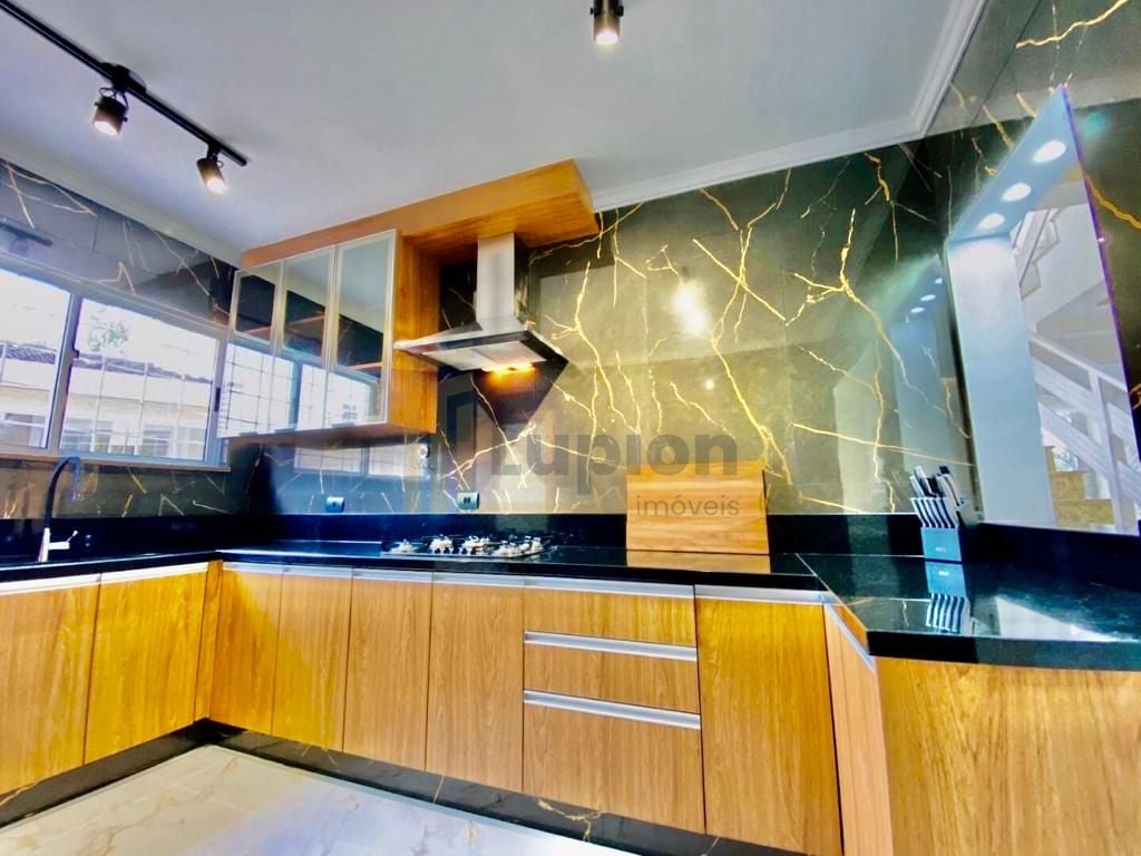 Casa com 3 dormitórios à venda, 250 m  por R  1.464.000,00 - M...